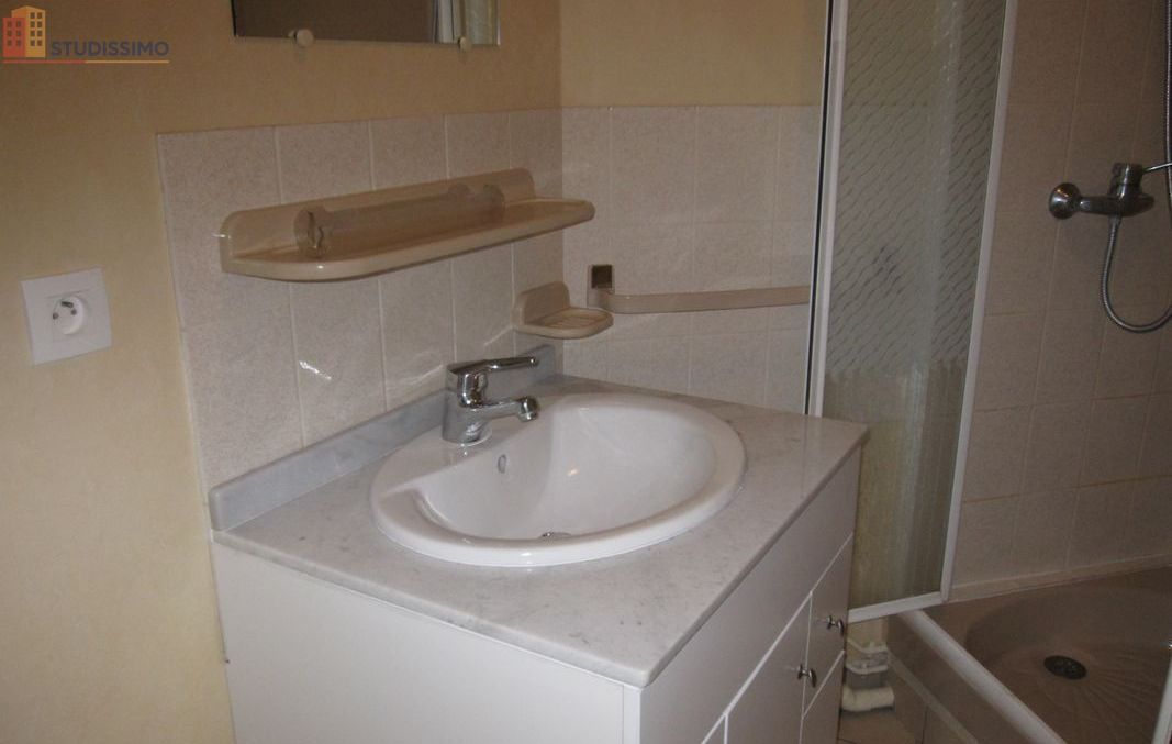 Studio 20m² Joué-lès-Tours 37300 - Pour étudiant, proche commerces - Photo 2