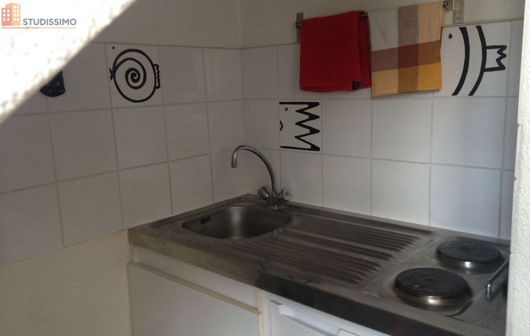 Studio meublé 15m² Tours centre - Calme, 3e étage - Photo 4