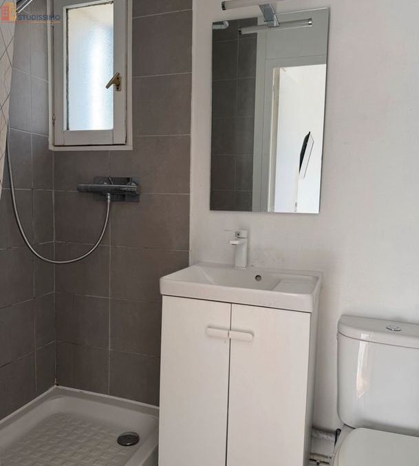 Studio meublé 15m² Tours centre - Proche gare, emplacement recherché - Photo 2