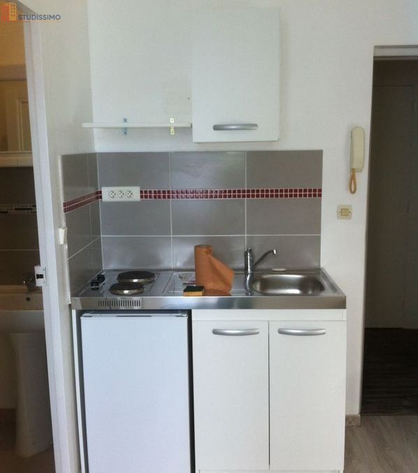 Studio meublé 16m² La Riche - Proche Place Saint-Anne - Photo 14