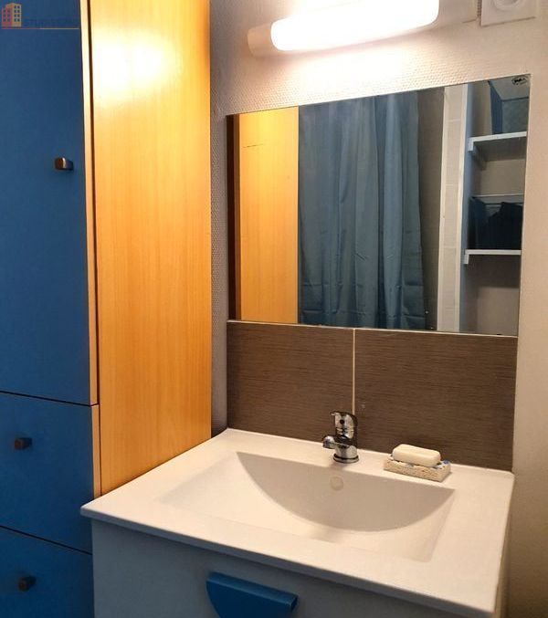 Studio meublé 33m² Joué-lès-Tours - Balcon, parking - Photo 1