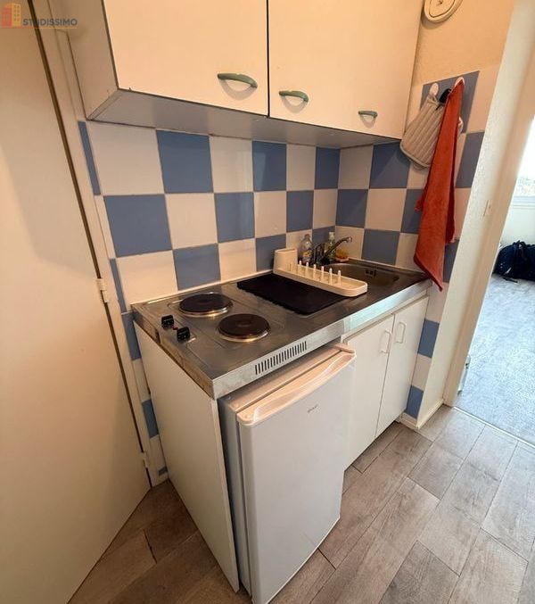Studio meublé 22m² Chambray-lès-Tours - 7e étage, lumineux - Photo 2