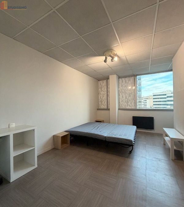 Studio meublé 17m² Tours centre - Emplacement idéal, calme - Photo 2