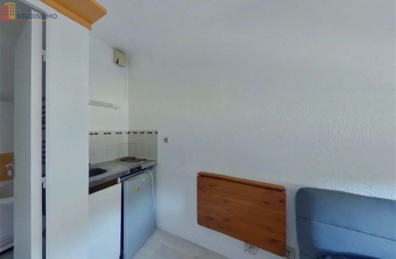 Studio meublé 11m² Chambray-lès-Tours - Meublé, 1er étage - Photo 3