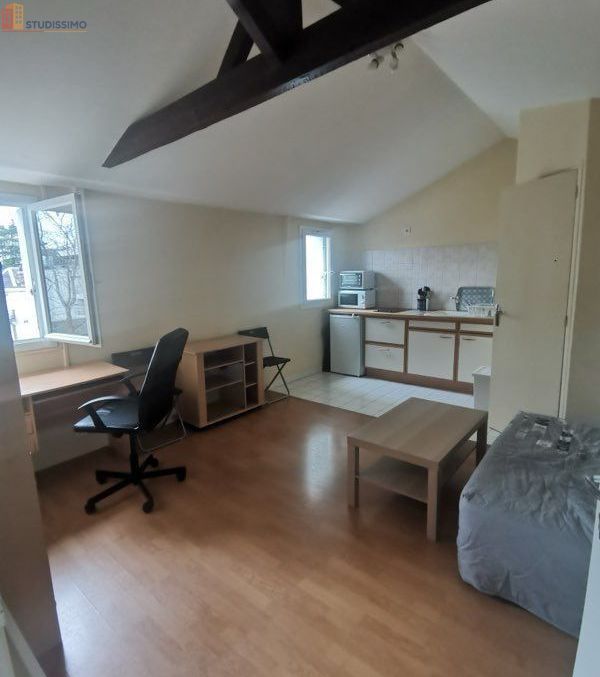 Studio meublé 21m² Tours 37000 - Meublé, 1er étage - Photo 4