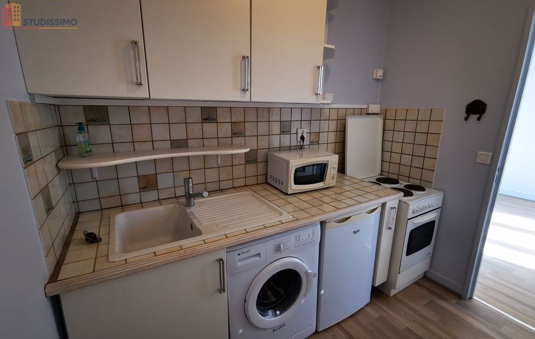 Studio 25m² La Riche - Étage élevé, lumineux - Photo 2