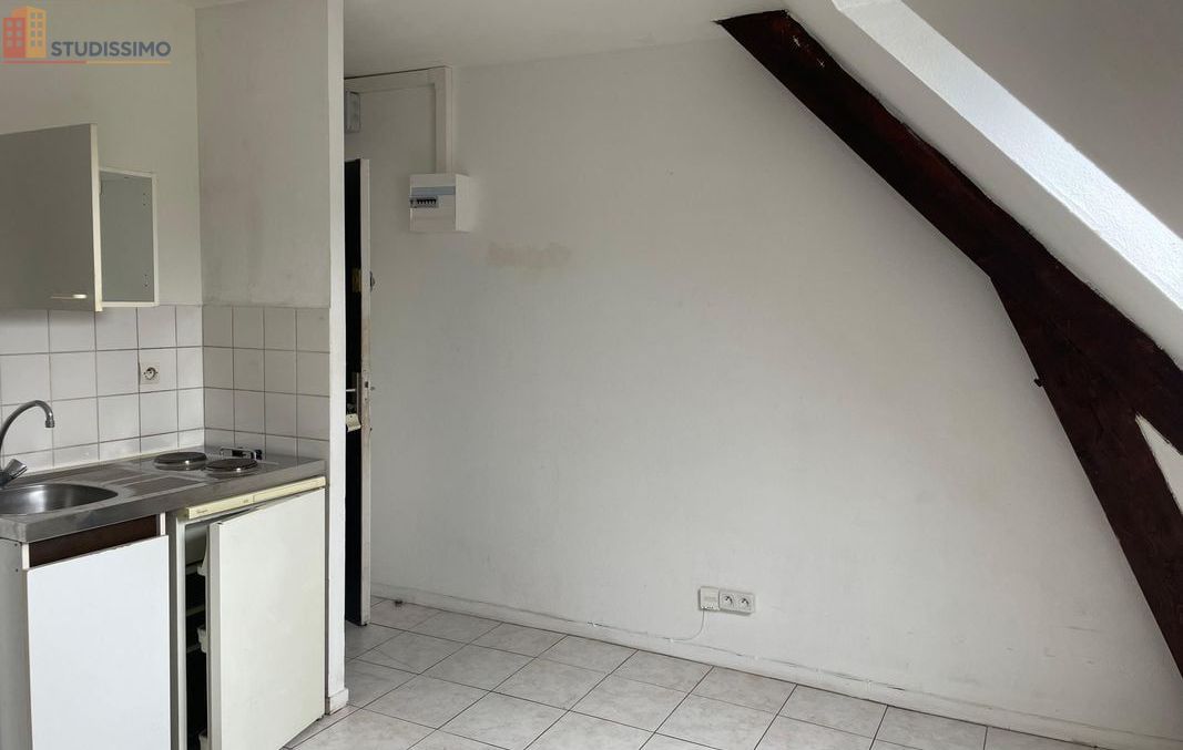 Studio 16m² Tours centre - Dernier étage, lumineux - Photo 2