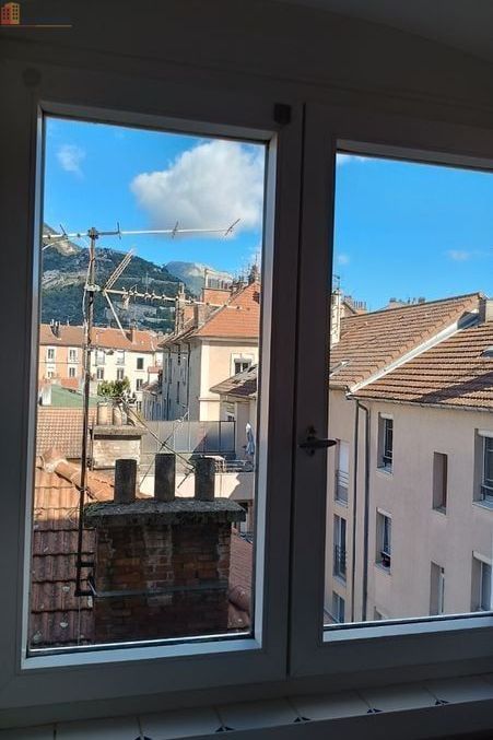 Studio meublé 17m² Grenoble centre - Proche gare, lumineux - Photo 1