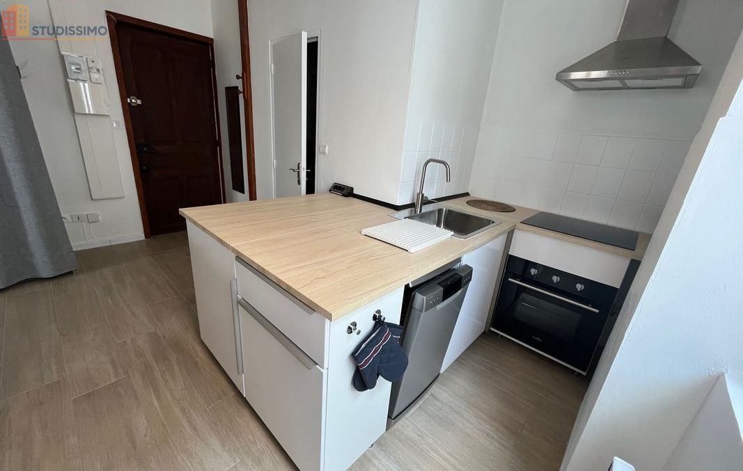 Studio meublé 32m² Grenoble centre - Rénové, proche tram A - Photo 28