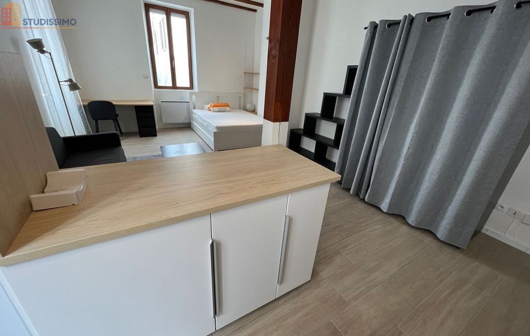 Studio meublé 32m² Grenoble centre - Rénové, proche tram A - Photo 20