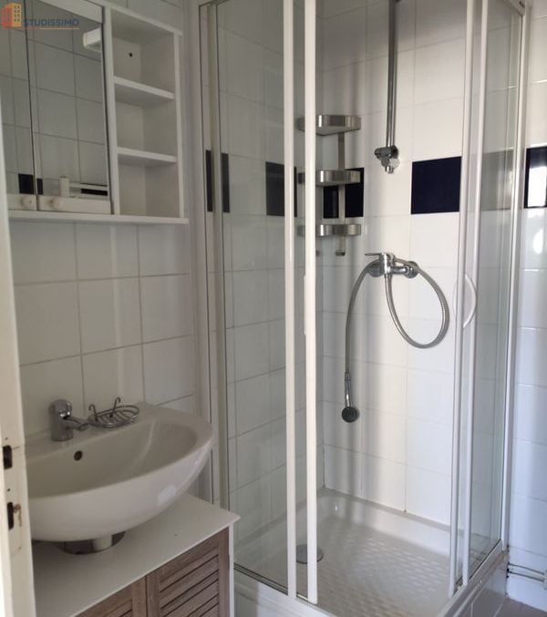 Studio meublé 27m² Grenoble 38100 - Meublé, 3e étage - Photo 2