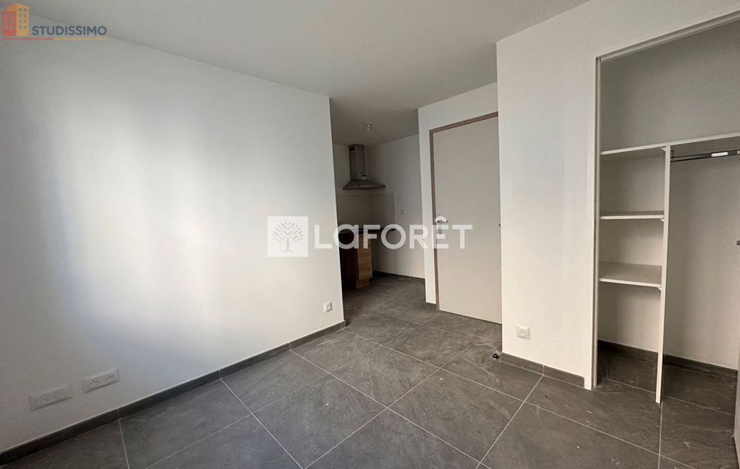 Studio 17m² Bourgoin-Jallieu - Étage 2/3, DPE C - Photo 5