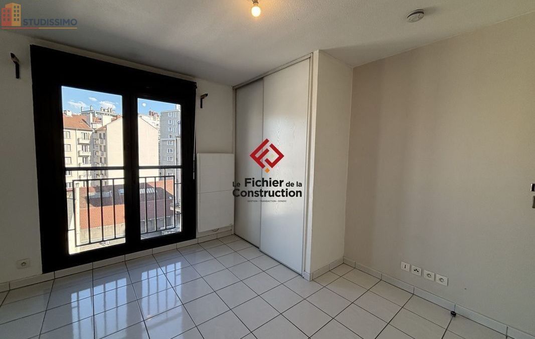 Studio 34m² Grenoble centre - Dernier étage, lumineux - Photo 11
