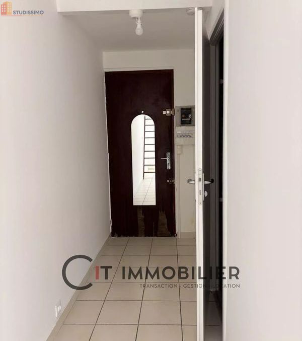 Studio 27m² La Tour-du-Pin - 1er étage, DPE D - Photo 8