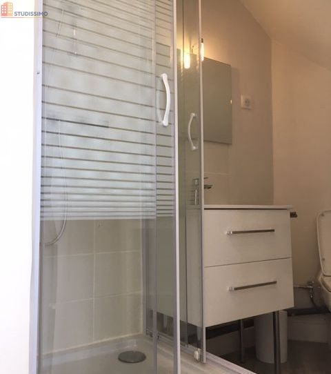 Studio meublé 14m² Grenoble centre - Meublé, lumineux - Photo 2