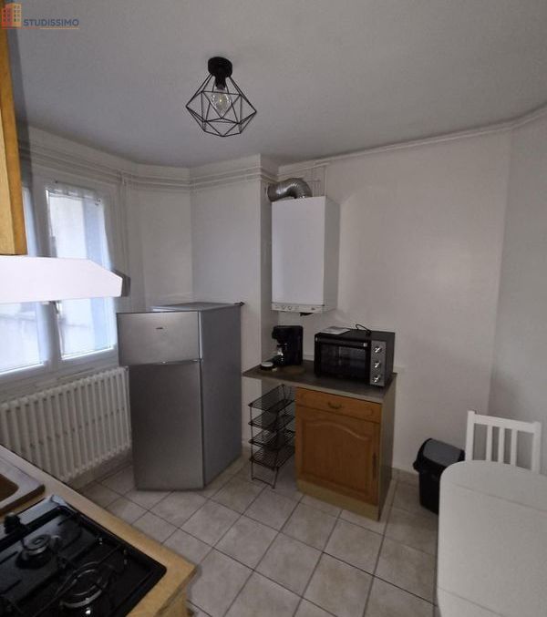 Studio meublé 28m² Grenoble centre - Meublé, 1er étage - Photo 3
