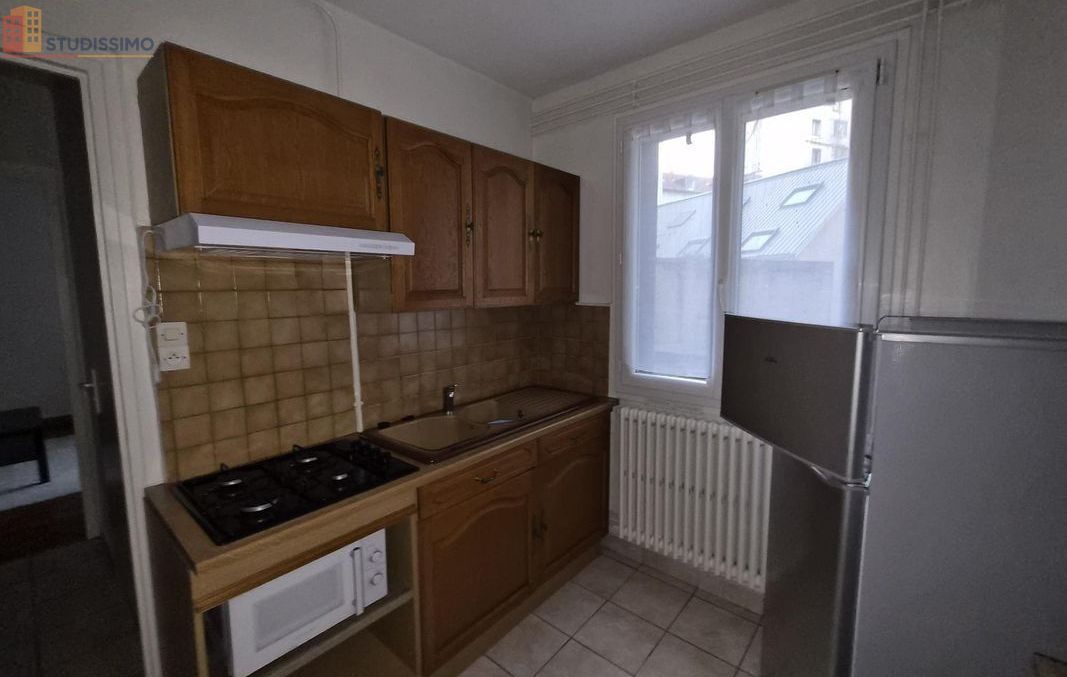 Studio meublé 28m² Grenoble centre - Meublé, 1er étage - Photo 1