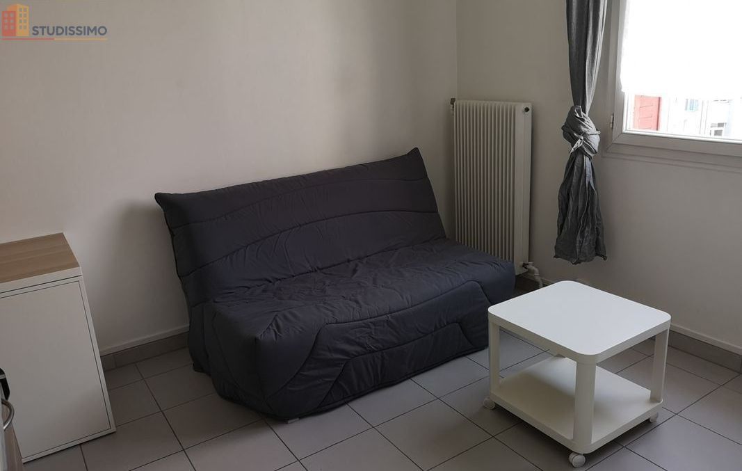Studio meublé 18m² Grenoble centre - Lumineux, 3e étage - Photo 2