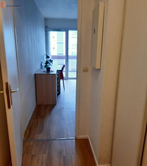Studio 32m² Saint-Martin-d'Hères - Étage 3, DPE D - Photo 1