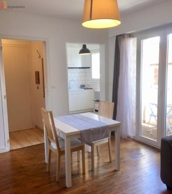 Studio meublé 26m² Grenoble centre - Meublé, 1er étage - Photo 21