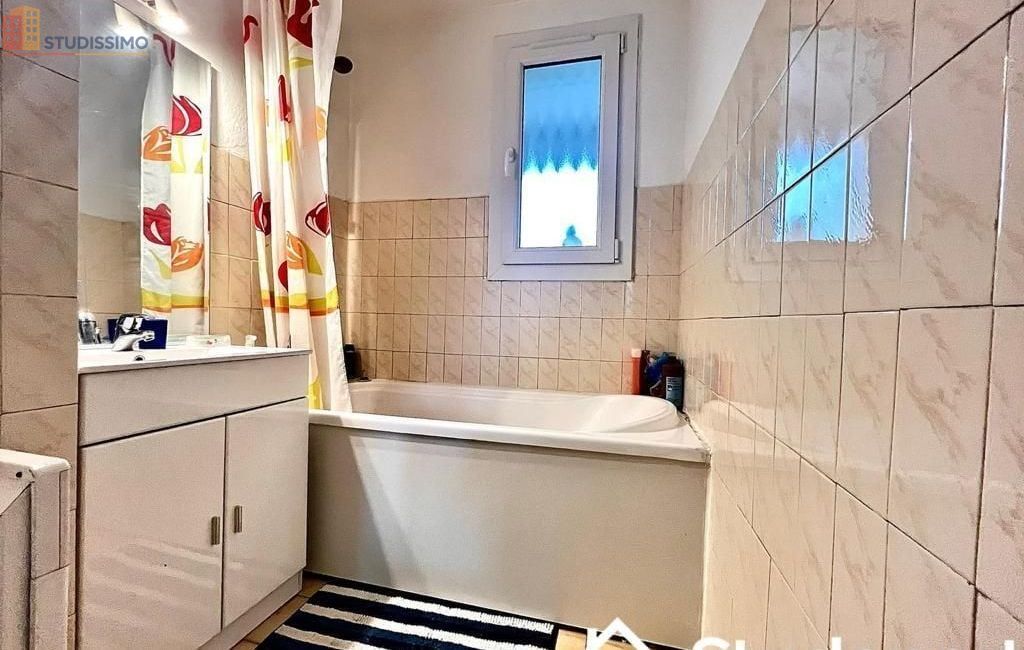 Studio meublé 10m² Saint-Martin-d'Hères - Calme, étage 3 - Photo 8