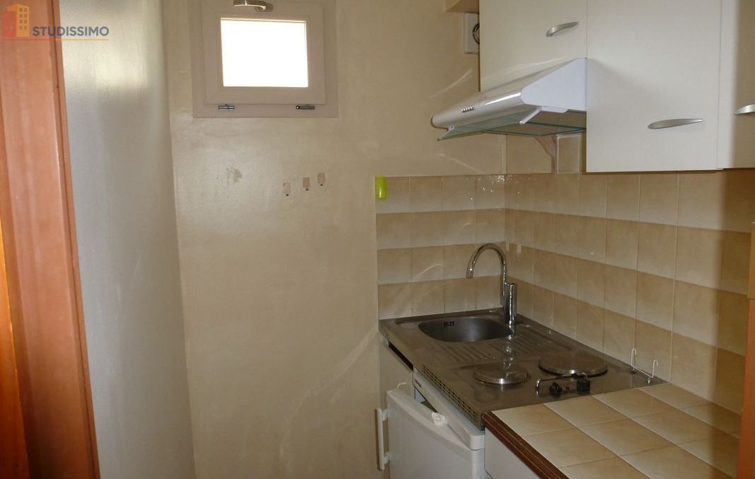 Studio 29m² Le Pont-de-Beauvoisin - - Photo 22