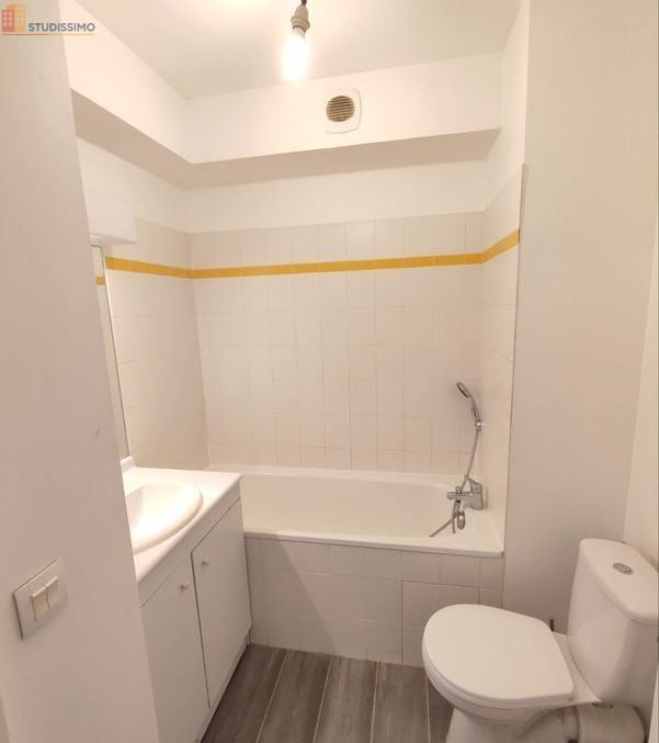 Studio meublé 18m² Grenoble 38100 - Balcon, lumineux - Photo 2