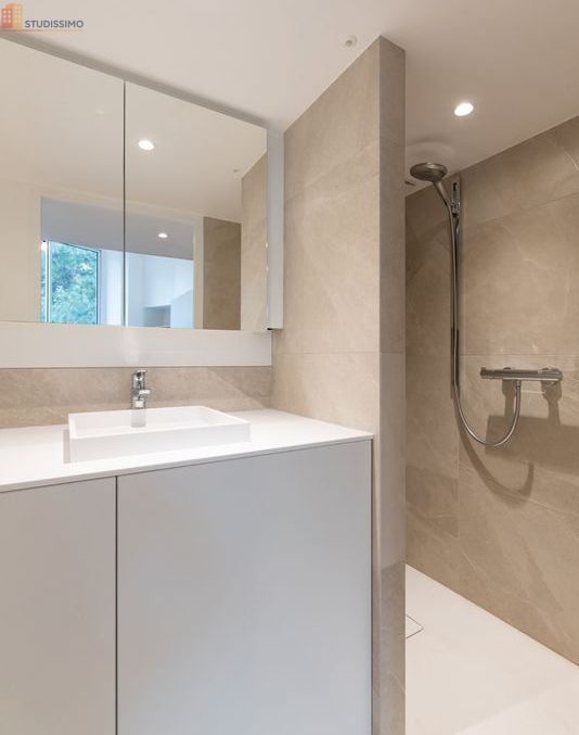 Studio meublé 19m² Grenoble centre - Vue dégagée, lumineux - Photo 2