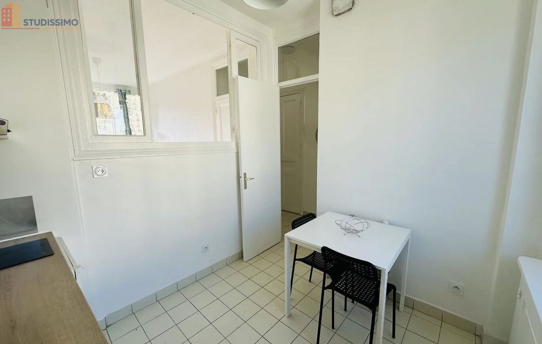 Studio meublé 25m² Grenoble centre - Meublé, calme - Photo 4