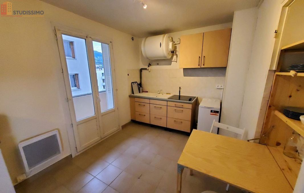 Studio meublé 28m² Grenoble centre - Lumineux, 4e étage - Photo 4