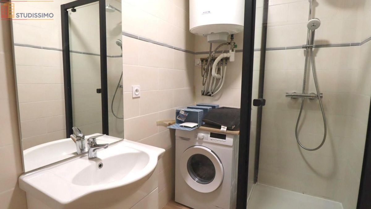 Studio meublé 41m² La Côte-Saint-André - Meublé, DPE D - Photo 3