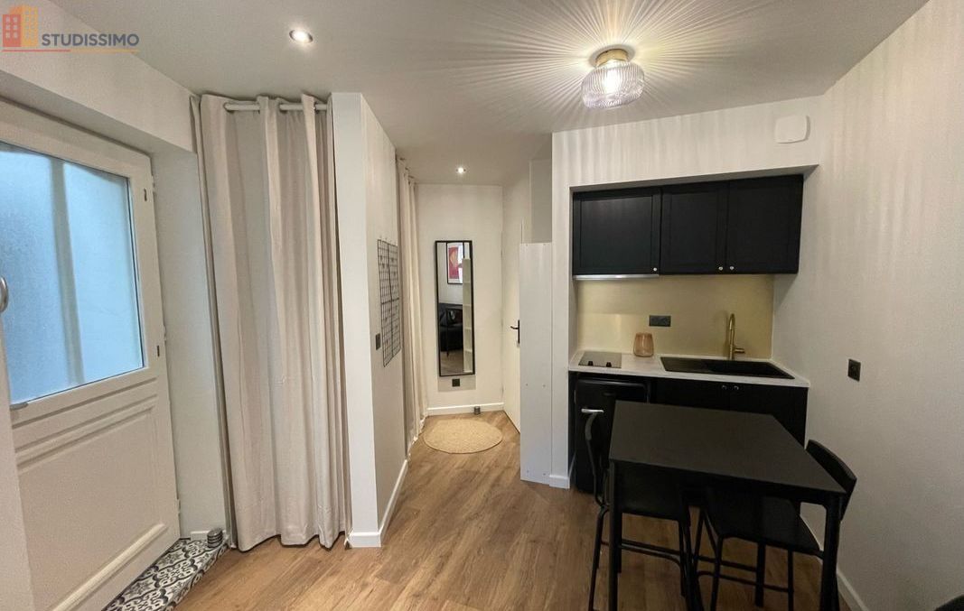 Studio meublé 16m² Grenoble 38000 - Rénové, proche place de l'Étoile - Photo 3