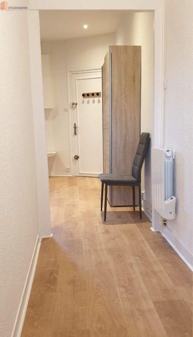 Studio meublé 21m² Grenoble centre - Hyper-centre, dernier étage - Photo 3