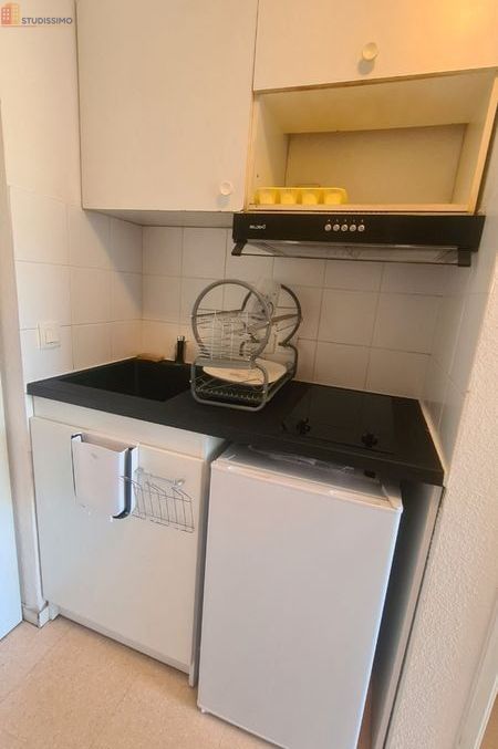 Studio meublé 19m² Grenoble 38100 - Résidence sécurisée, proche fac - Photo 1