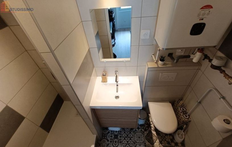 Studio 23m² Grenoble 38000 - Meublé, dernier étage - Photo 1
