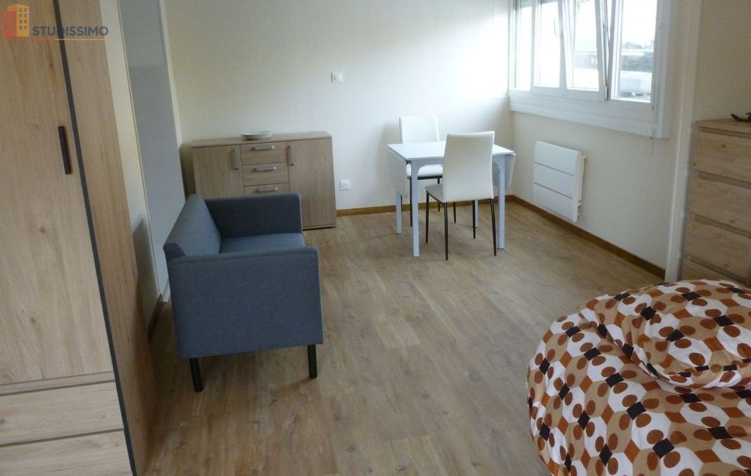 Studio meublé 45m² Sassenage - Meublé, DPE D - Photo 17
