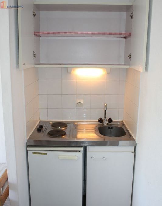 Studio meublé 18m² Grenoble centre - Meublé, 3e étage - Photo 7
