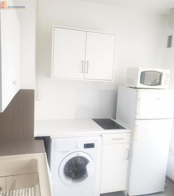 Studio meublé 21m² Lons-le-Saunier - Meublé, 1er étage - Photo 2
