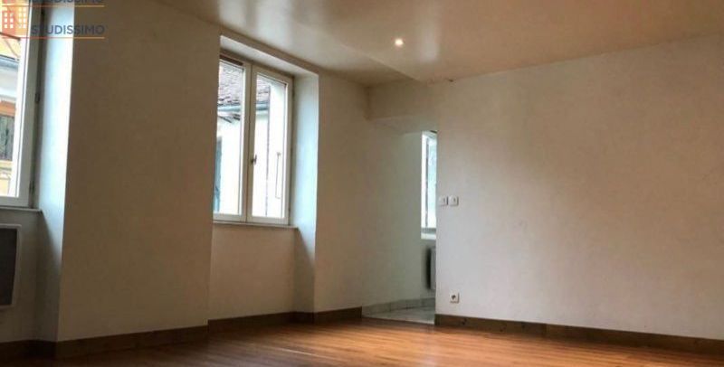 Studio 33m² Saint-Claude 39200 - Centre-ville - Photo 2