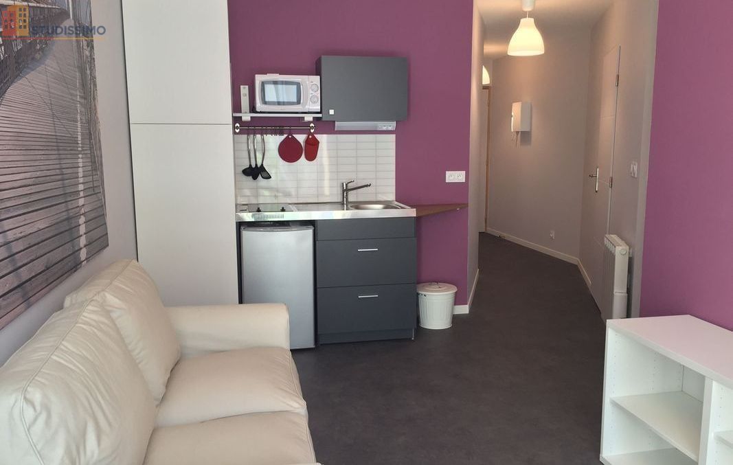 Studio meublé 27m² Lons-le-Saunier - Cosy, balcon - Photo 2