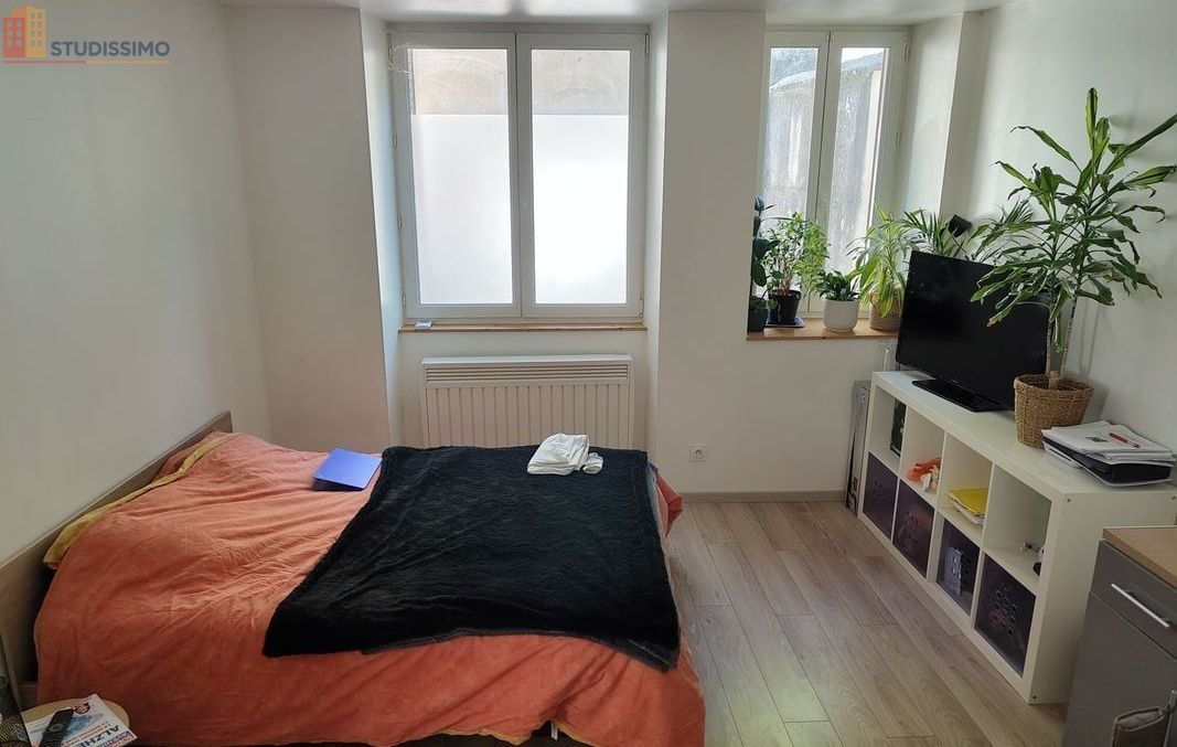 Studio meublé 29m² Poligny - Meublé, disponible juin - Photo 4