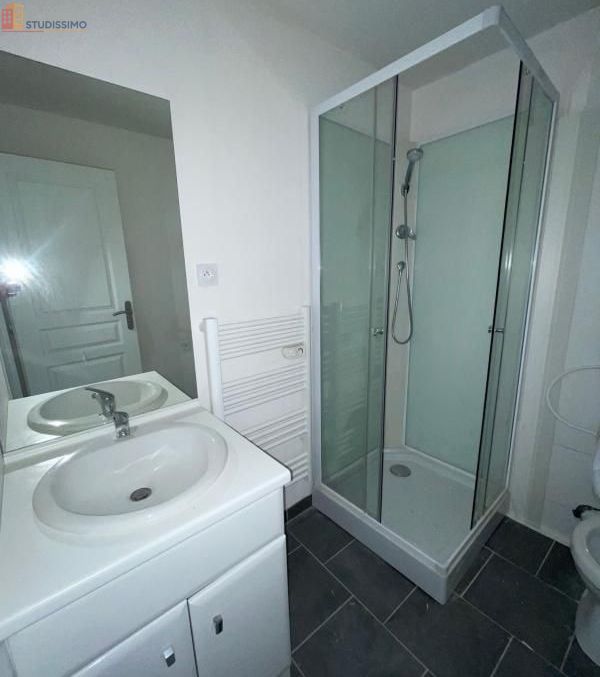 Studio 31m² Dole - 2e étage, DPE D - Photo 3