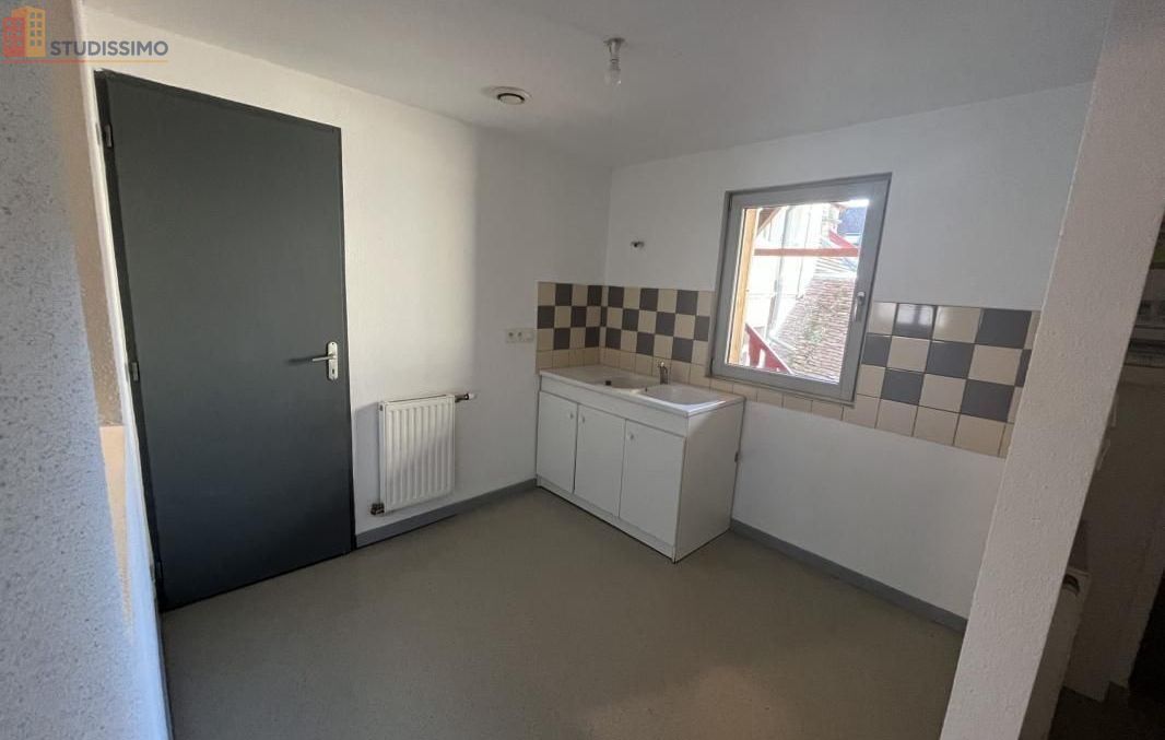 Studio 26m² Poligny - 2ᵉ étage, DPE D - Photo 1