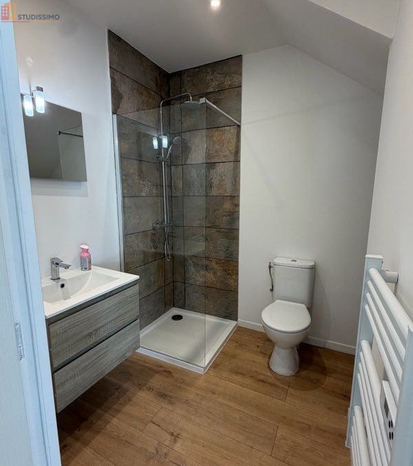 Studio 32m² Lons-le-Saunier - Sur rue - Photo 14
