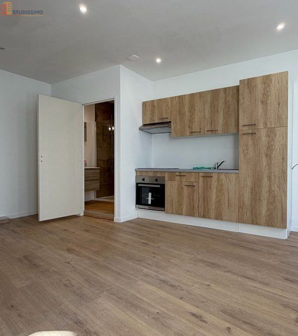 Studio 32m² Lons-le-Saunier - Sur rue - Photo 8
