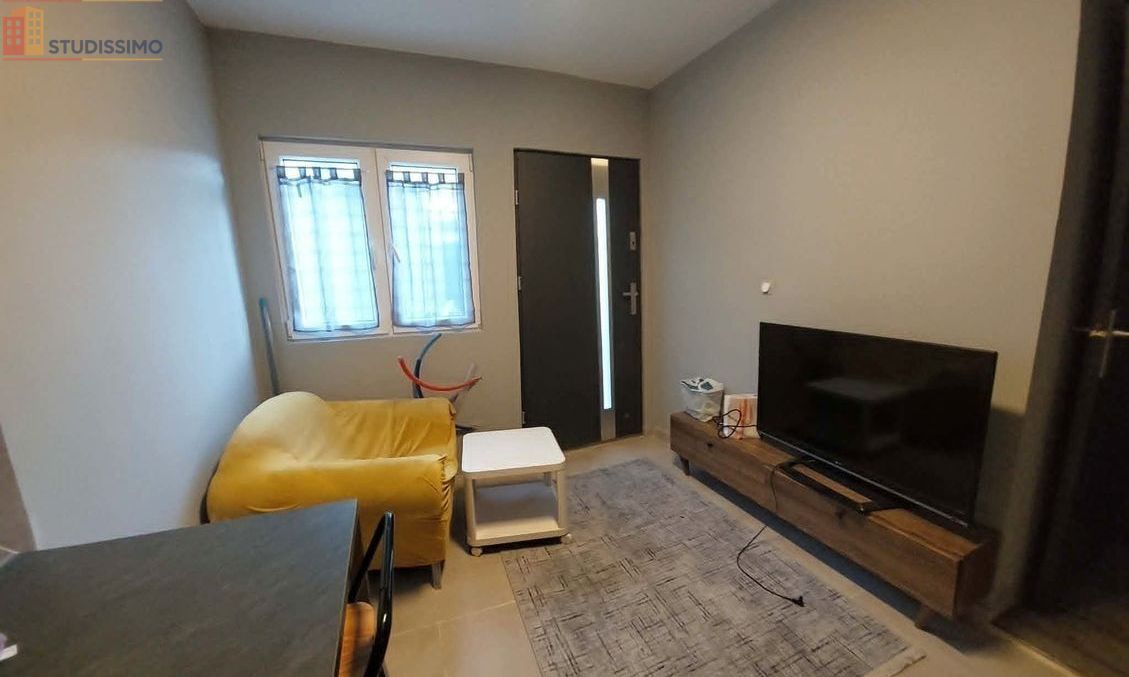 Studio 25m² Saint-Claude 39200 - Meublé, 1 pièce - Photo 11