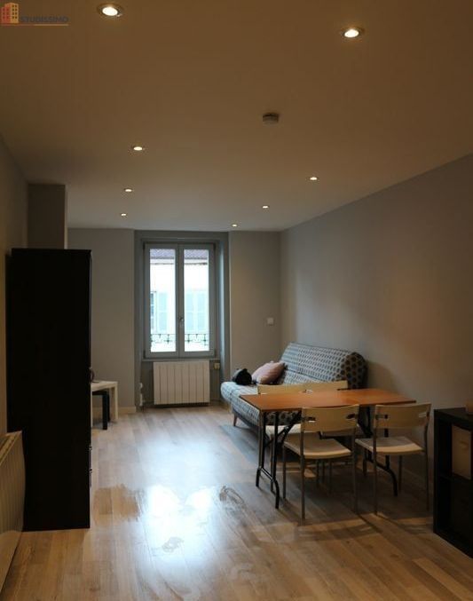 Studio meublé 28m² Champagnole - Centre-ville, lumineux - Photo 1