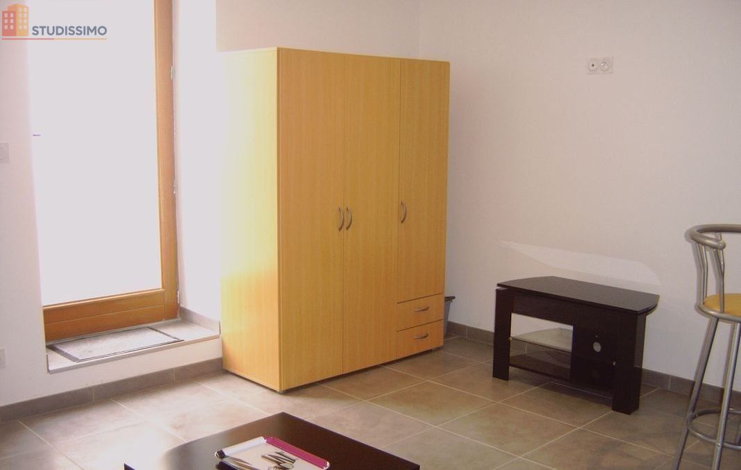 Studio meublé 22m² Dole - Meublé, parking privé - Photo 0