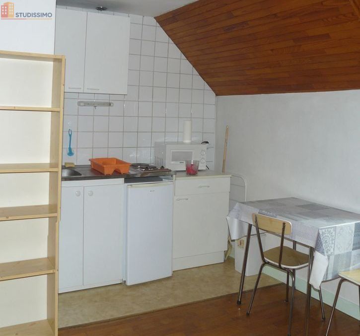 Studio meublé 19m² Poligny 39800 - Centre, lumineux - Photo 2