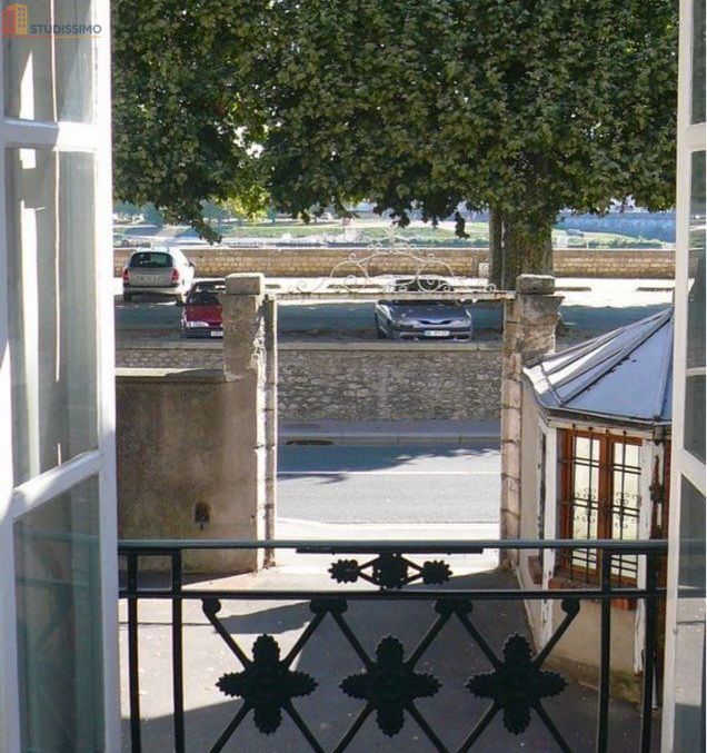 Studio meublé 30m² Blois - Vue Loire - Photo 1